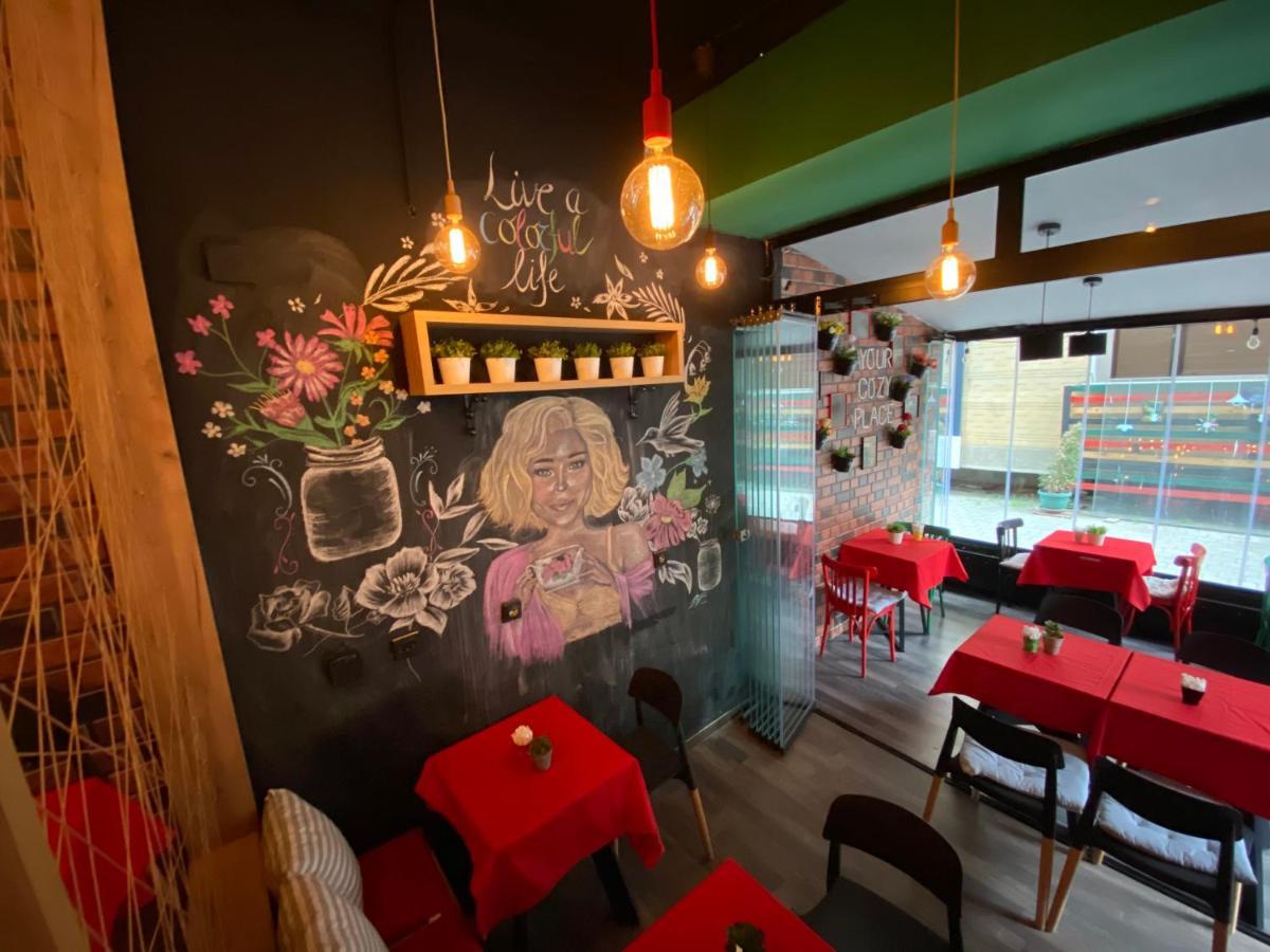 سكوبجي Mickitos Hostel & Apartments المظهر الخارجي الصورة