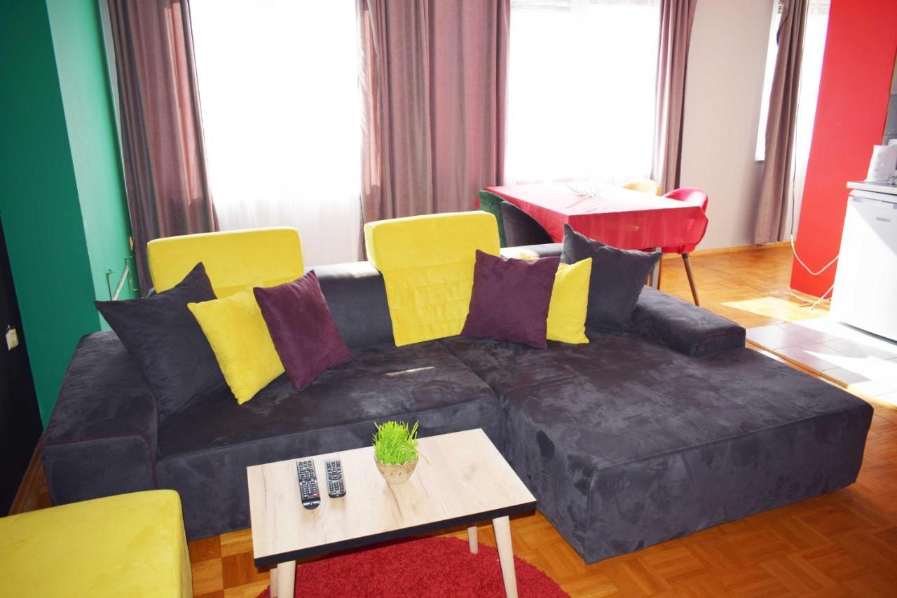 سكوبجي Mickitos Hostel & Apartments المظهر الخارجي الصورة