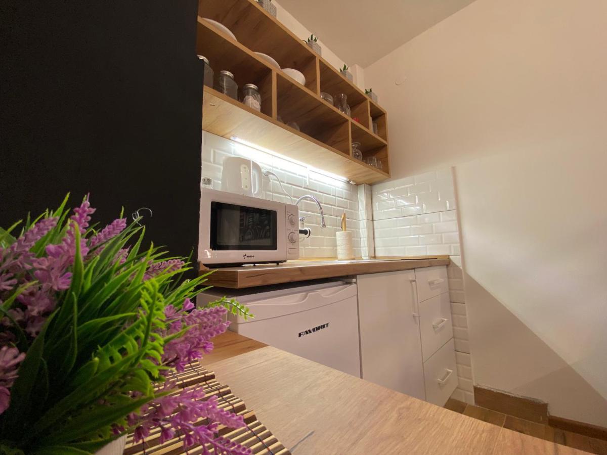 سكوبجي Mickitos Hostel & Apartments المظهر الخارجي الصورة