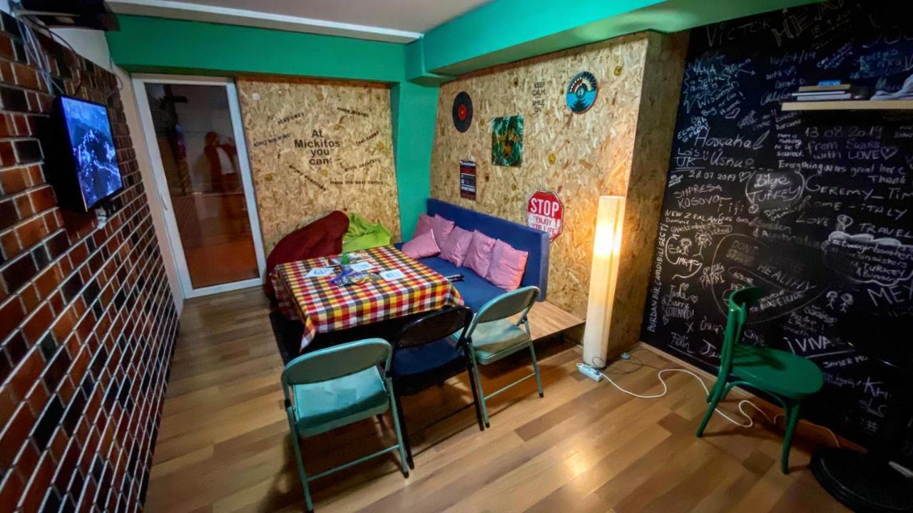 سكوبجي Mickitos Hostel & Apartments المظهر الخارجي الصورة